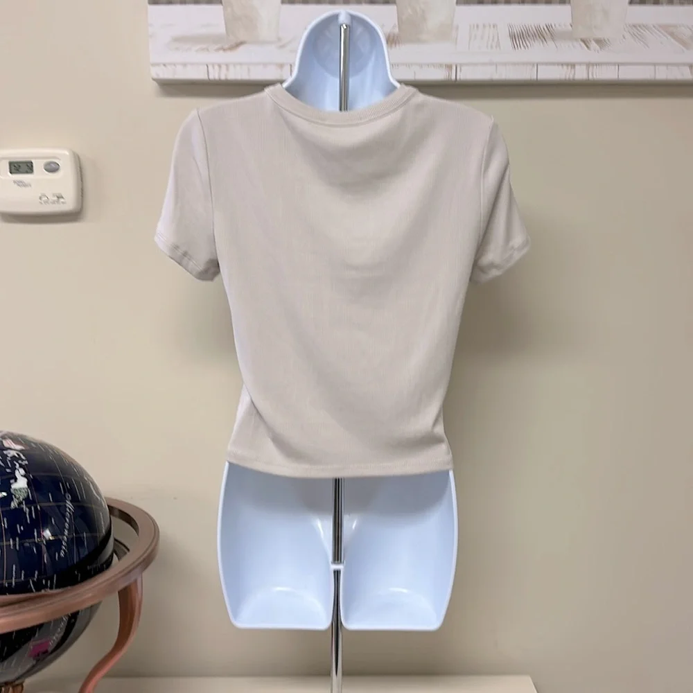 NWOT Women's Sand Short Sleeve Crew Rib Top - Picture 3 of 3